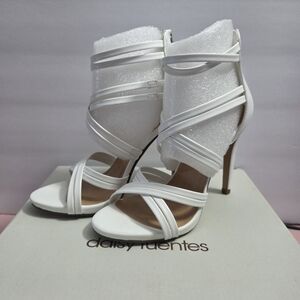 Daisy Fuentes White Strappy Heels